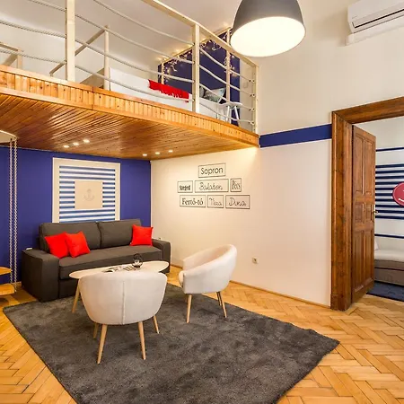 Apartment Jokai 3 Design *