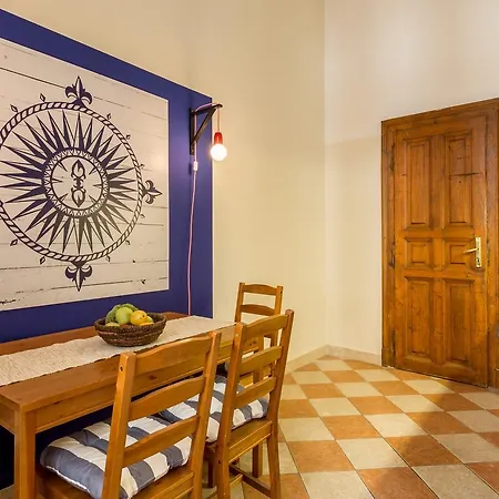 Jokai 3 Design Lejlighed *