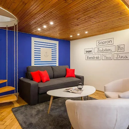 Jokai 3 Design * Budapest